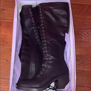 STEVE MADDEN BLACK KNEE LENGTH BOOTS